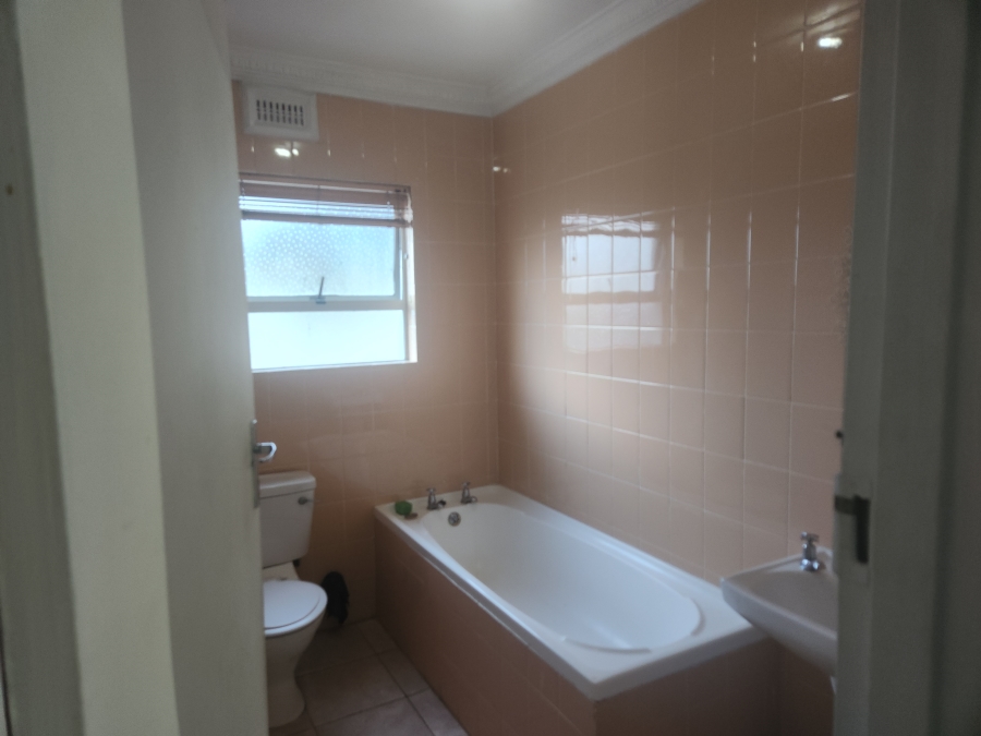 3 Bedroom Property for Sale in Lansdowne Western Cape
